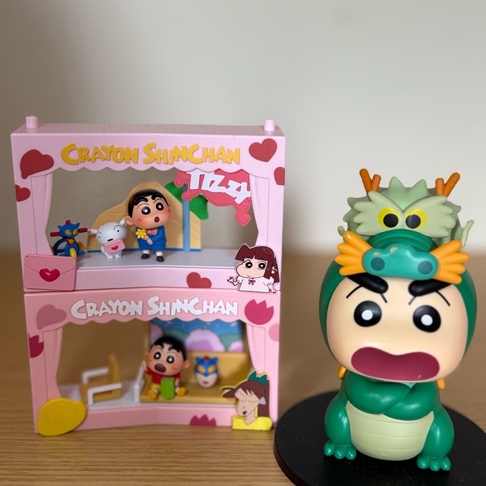 Shin Chan figure